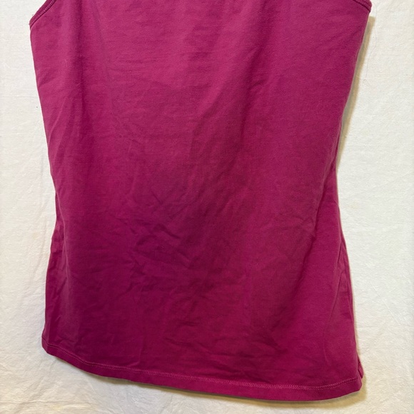 Maurice’s Cranberry Red Tank Top Built-In Bra EUC Woman’s Medium M Holiday Layer - Picture 6 of 7